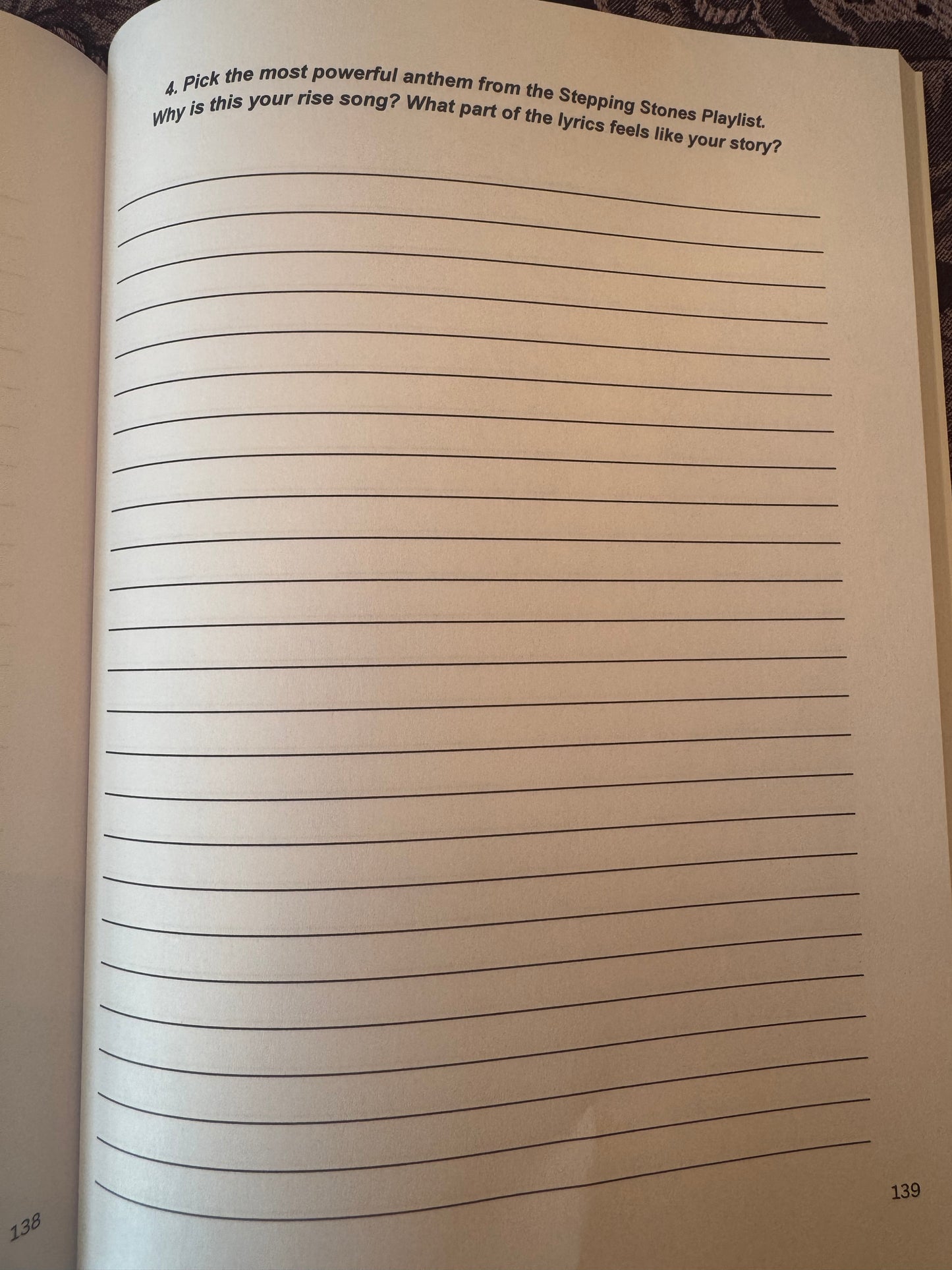 * Step Into Strength: A 6-Week Guided Journal to Walk a 5K