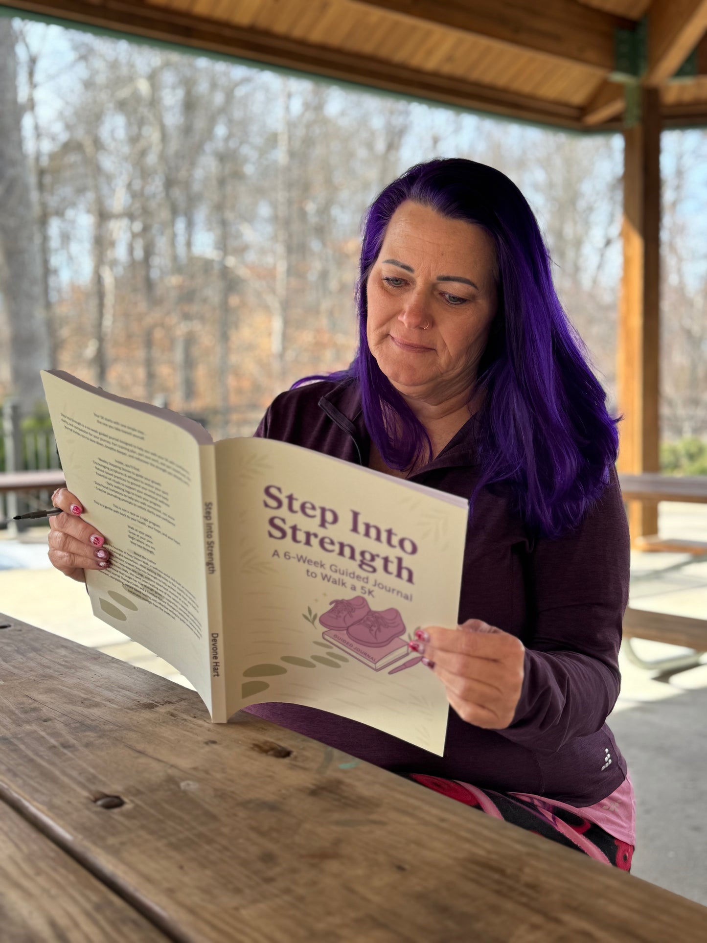* Step Into Strength: A 6-Week Guided Journal to Walk a 5K
